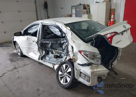 2014 Toyota Corolla Le Eco Plus z USA, uszkodzony, nr VIN 5YFBPRHE0EP142287